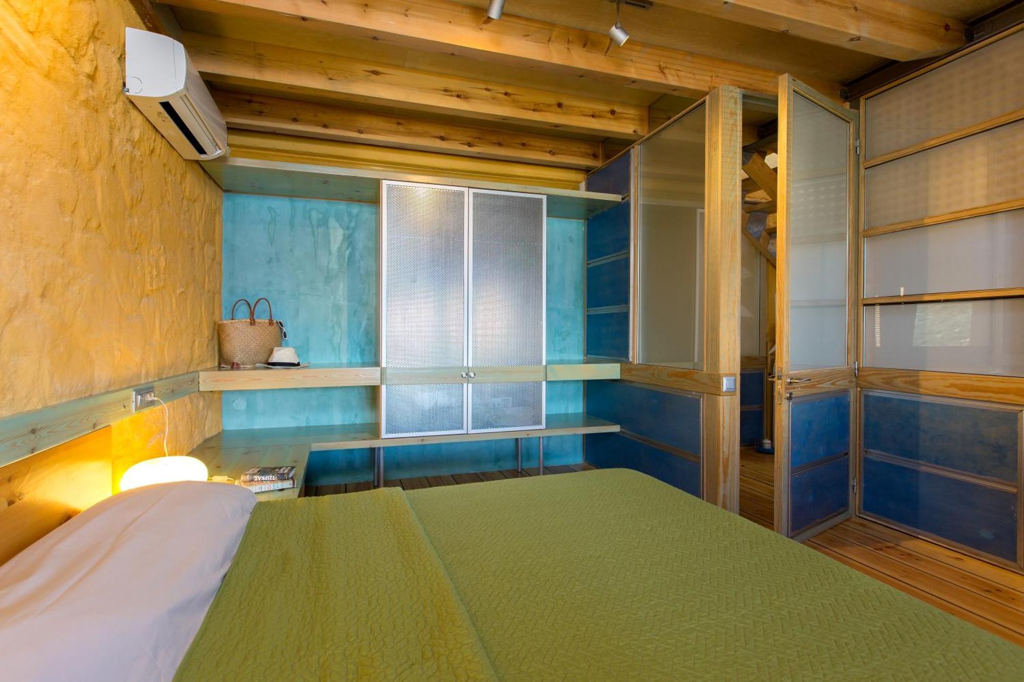 Beachfront Ravdoucha Epavlis Eleni Villa - Pool, Hot Tub, Gym, Sauna, Private Parking, Wifi 干尼亞 外观 照片