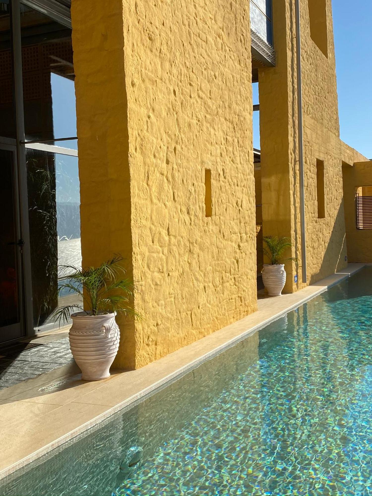Beachfront Ravdoucha Epavlis Eleni Villa - Pool, Hot Tub, Gym, Sauna, Private Parking, Wifi 干尼亞 外观 照片